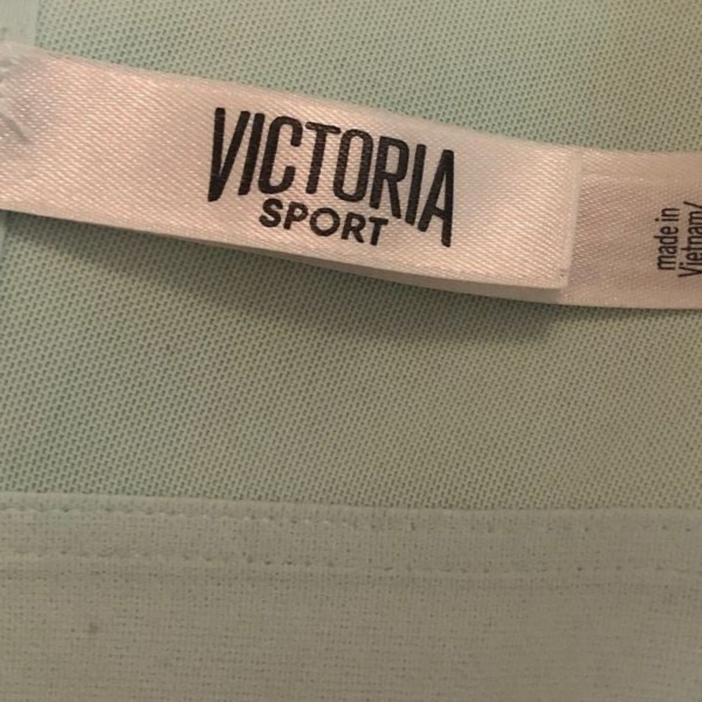 Victoria Secret Sport Mint Green Adjustable Sports Bra with Back Cutout Design - Picture 3 of 4